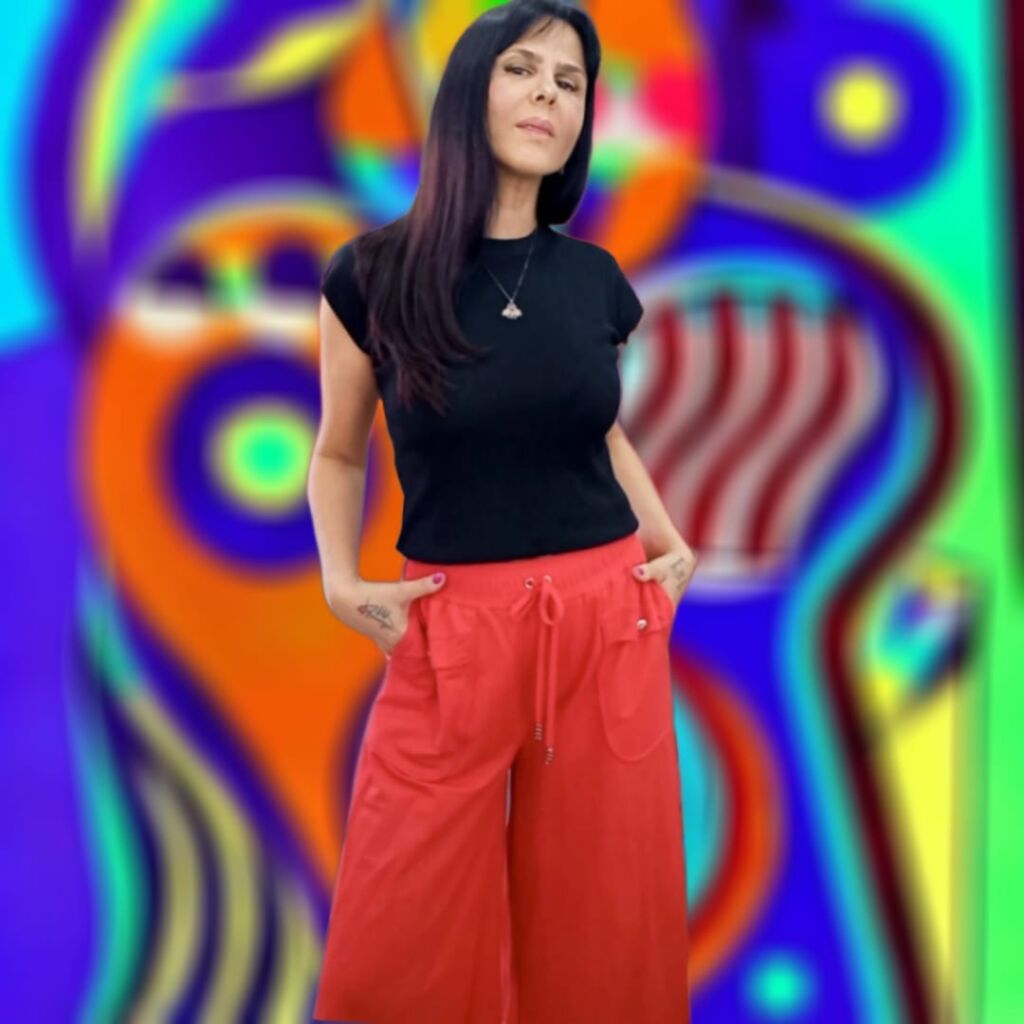 B.Arts recebe exposição “Fases” da artista plástica Danila Pinheiro